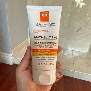 Anthelios 60 Face & Body Melt sun Sunscreen Milk SPF 60